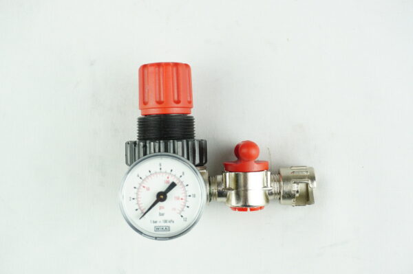 régulateur / gradué 0-8 bar - 1/4" - Pmax 12 BAR