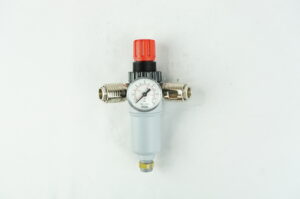 REGULATEUR 3/8 " inf + MANO + FILTRE + RAC.RAP