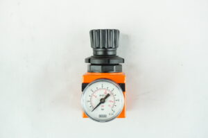 REGULATEUR 1/4 " + MANOMETRE