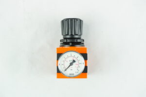 REGULATEUR 1/2 " + MANOMETRE