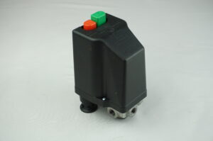 PRESSOSTAT NEMA TRI ON-OFF+VRO+THERMIQUE 23 A