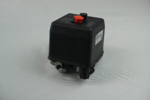 PRESSOSTAT NEMA TRI ON-OFF+VRO+THERMIQUE 18 A