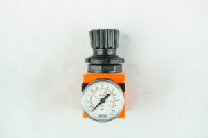 REGULATEUR 1/4 " + MANOMETRE